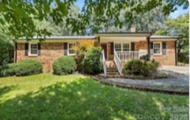 Brick ranch home at 320 Amhurst Drive in Kings Mountain, North Carolina